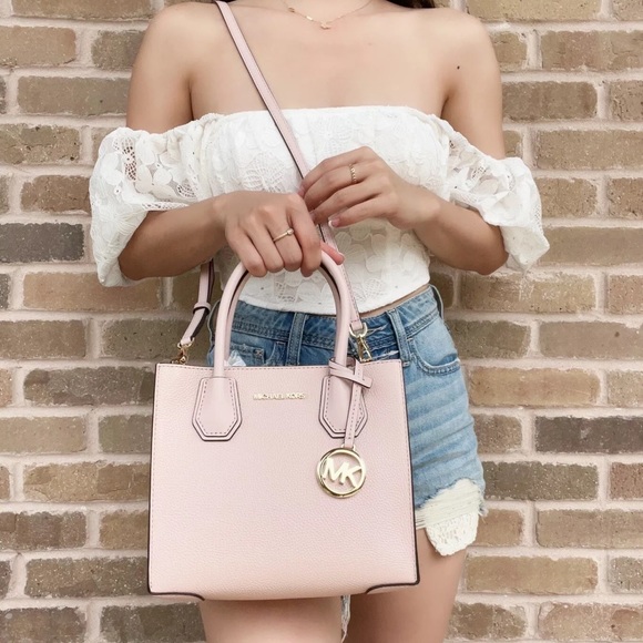 NWT Michael Kors Handbag💕Gaby’sBags - Picture 3 of 8